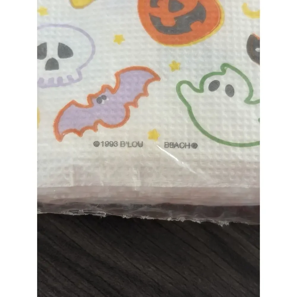 Vintage 1993 BEACH “Halloween Treats” Paper Table Cover NOS Plastic Backed. USA